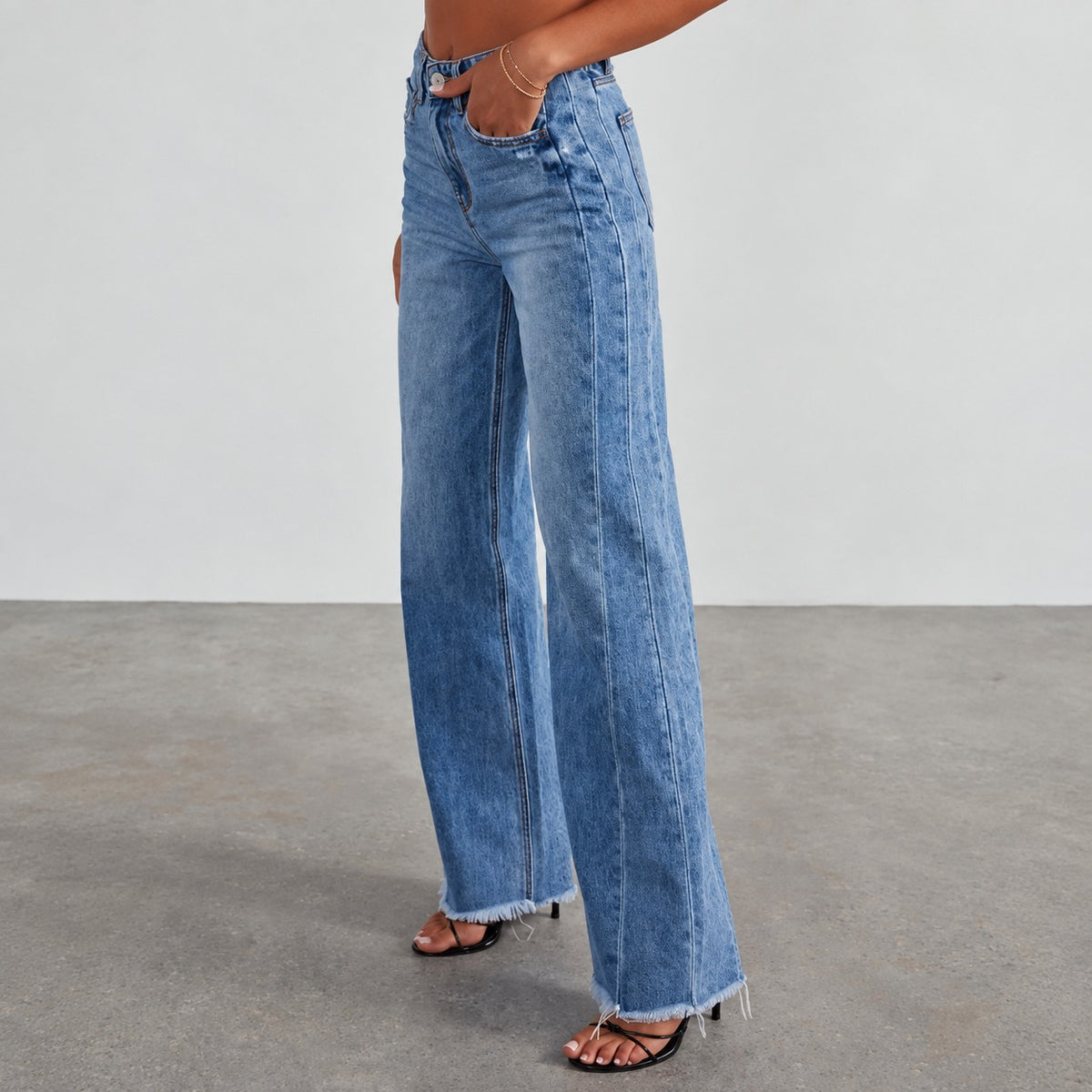Jeans femme à jambes larges taille haute ourlet déchiré - coupe décontractée