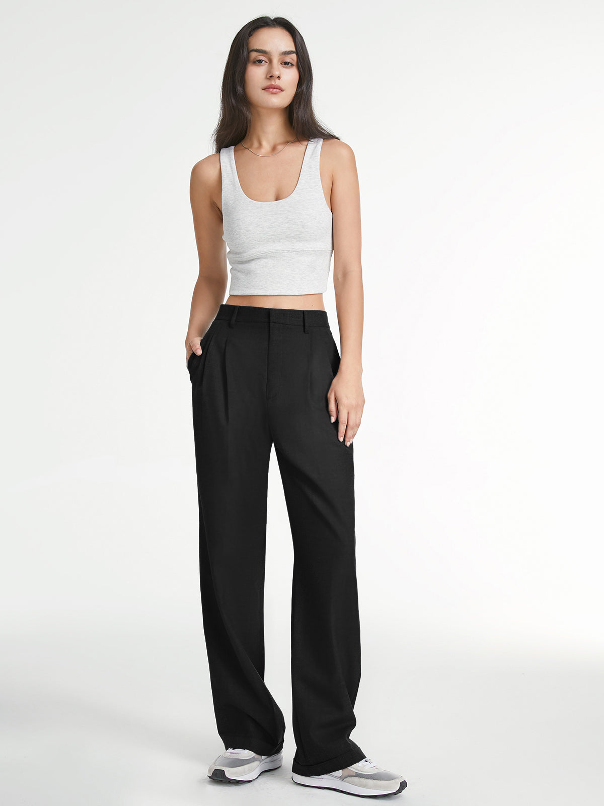 Amira – Juste Pantalon de Costume