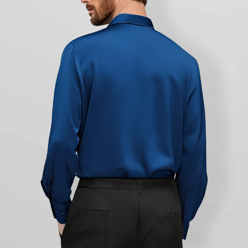 Chemise homme à manches longues coupe moderne avec boutons et poignets roulés