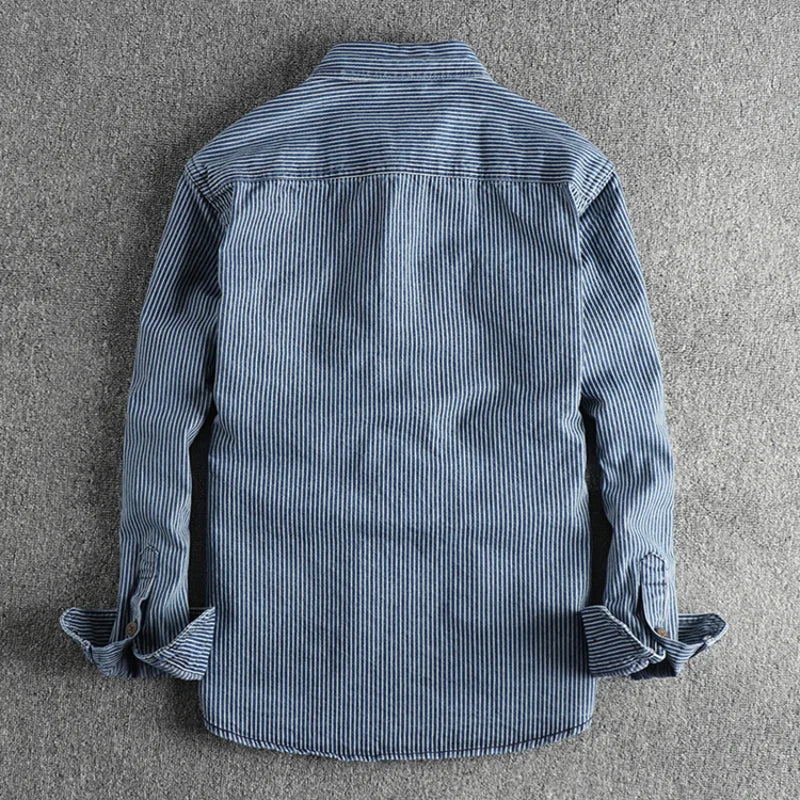 Chemise homme à rayures à manches longues et fermeture bouton