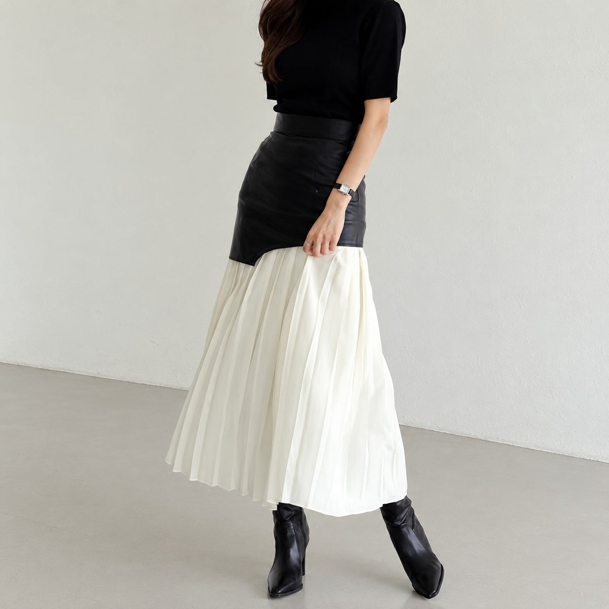 Jupe longue femme plissée asymétrique à taille haute - coupe régulière