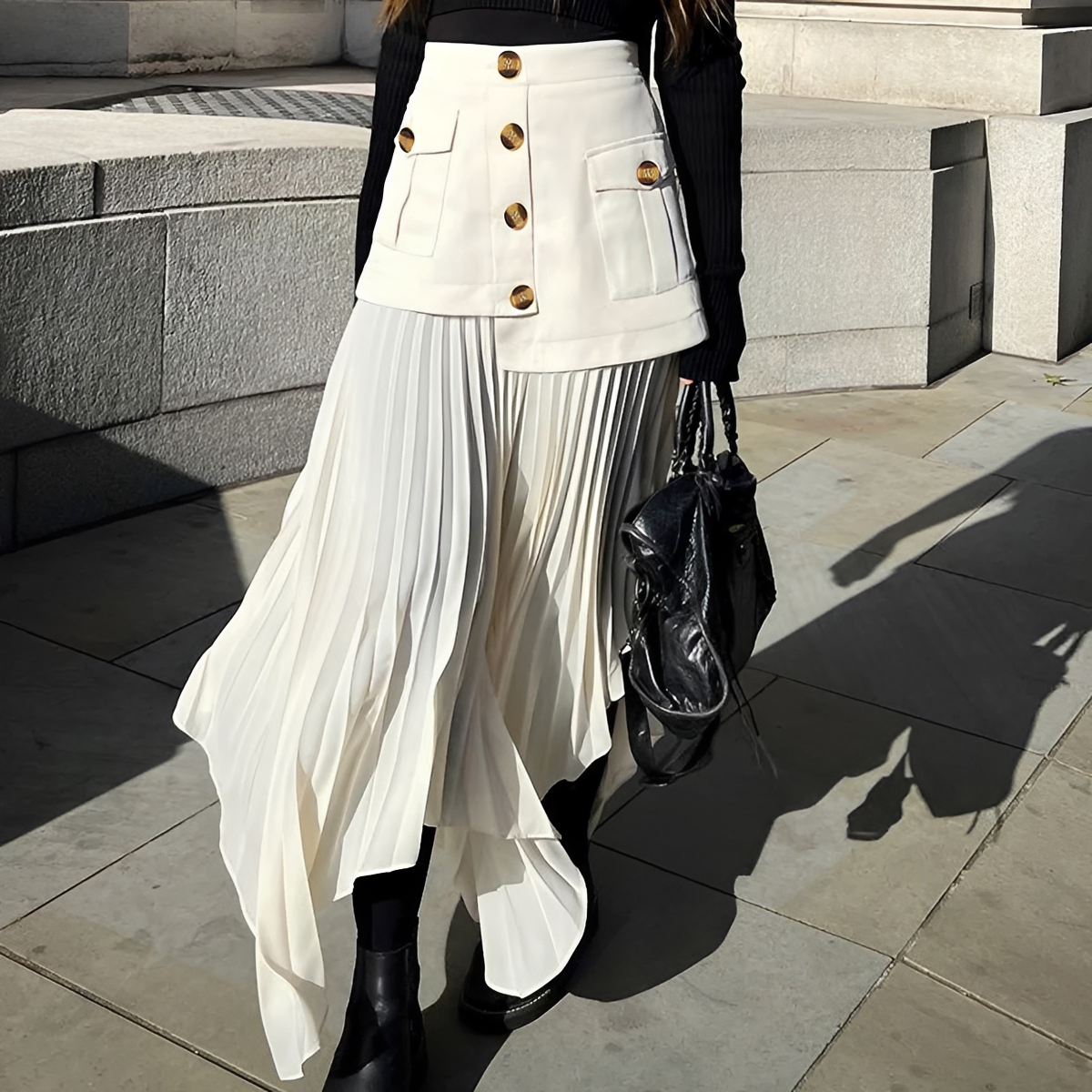 Jupe midi femme plissée, asymétrique, boutonnée, coupe décontractée et longueur midi