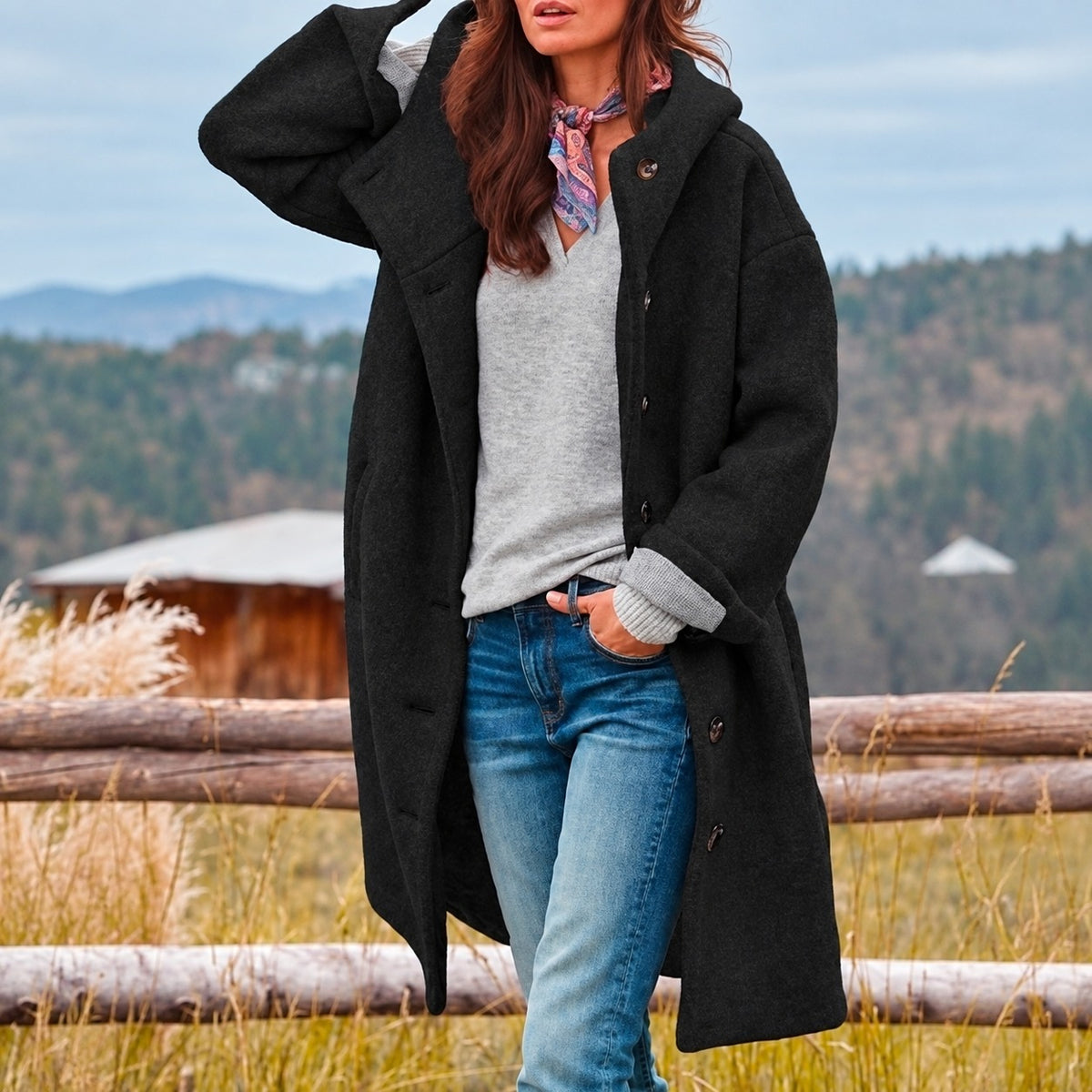 Longue parka femme à capuche et fermeture à boutons - coupe décontractée