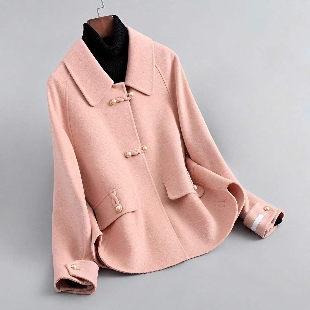 Manteau pour femme avec bouton en perles et col distinctif - coupe décontractée