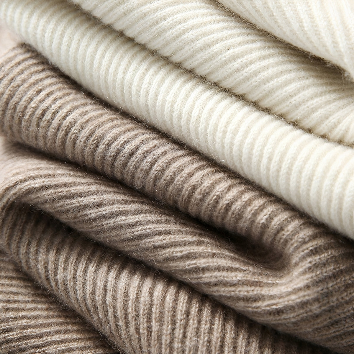 Pull à capuche femme coupe-vent à manches longues et texture côtelée