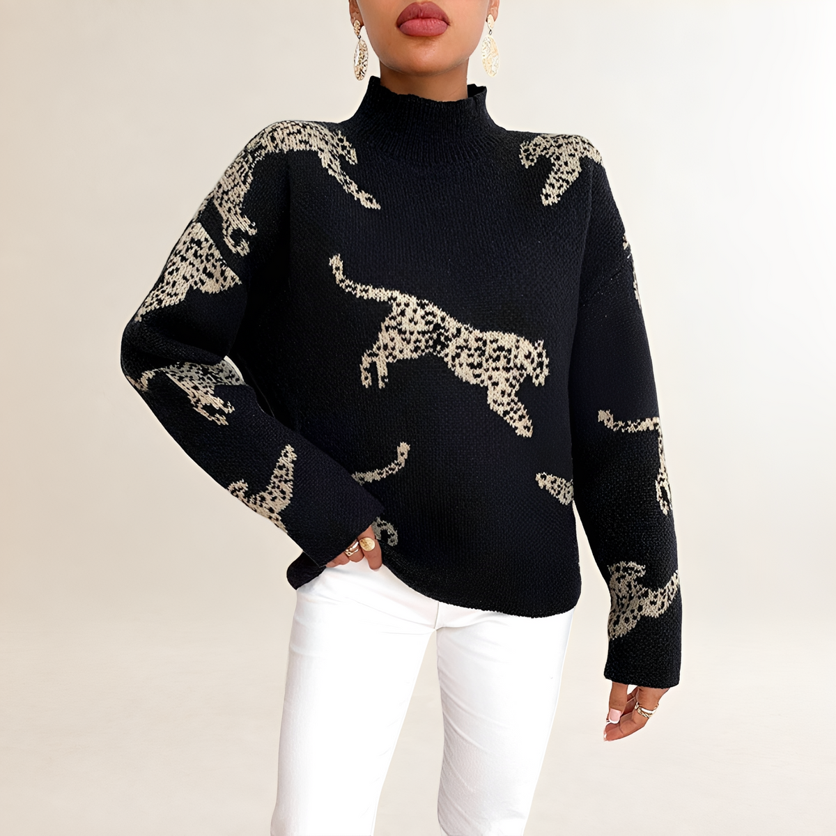 Pull femme à col haut imprimé léopard coupe régulière