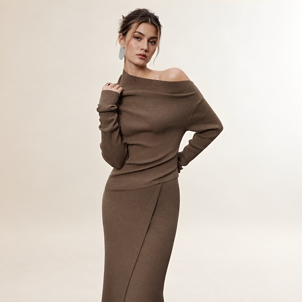 Robe longue femme à épaules dénudées, manches longues, style portefeuille avec fente