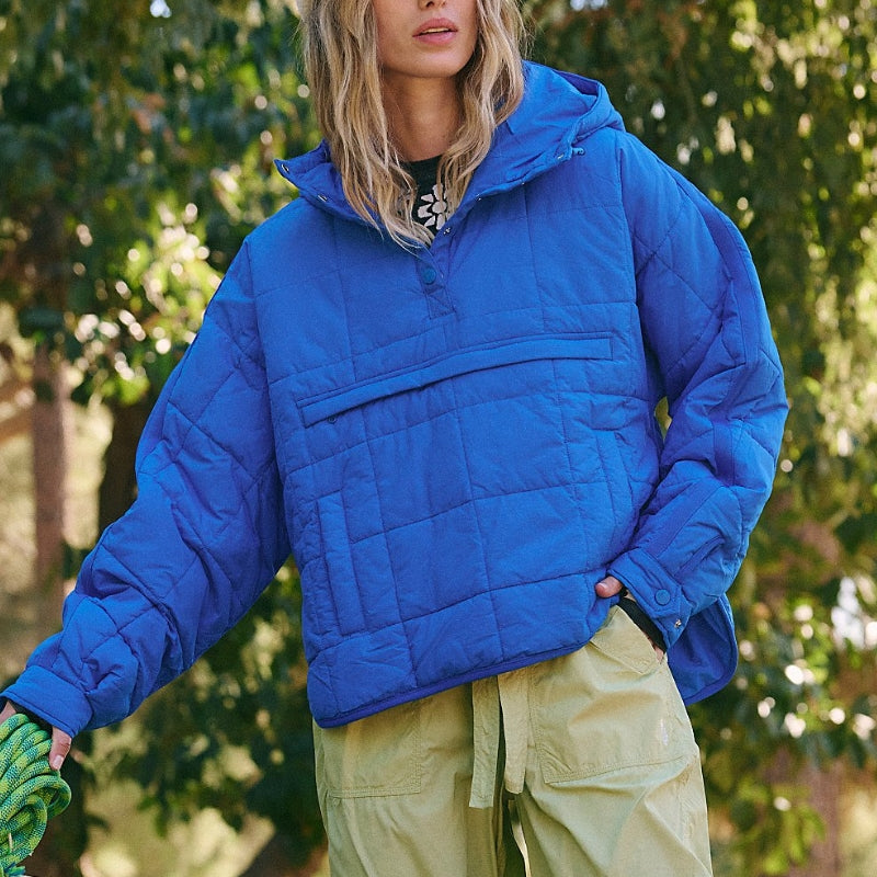 Veste puffer femme à capuche boutonnée design léger matelassé
